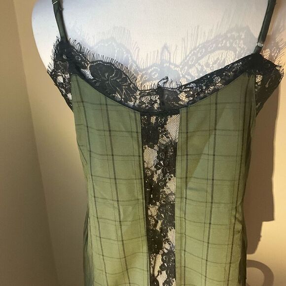Vici Plaid Lace Cami Top, Medium. Olive and Black Anti-clean. Punk. Rebel - Picture 7 of 15